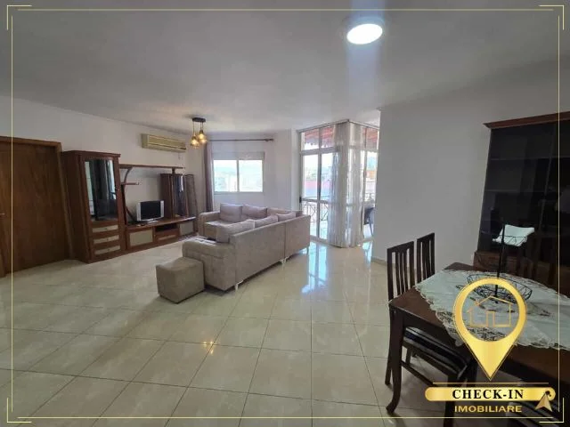 Tirane, jepet me qera apartament 2+1+Aneks+Ballkon Kati 9, 111 m² 680 € (Rruga e Barrikadave)
