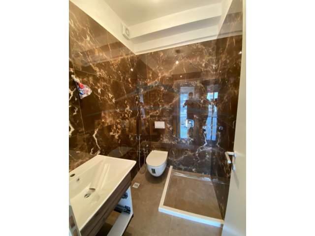 Tirane, jepet me qera apartament 2+1+BLK Kati 5, 86 m² 650 Euro