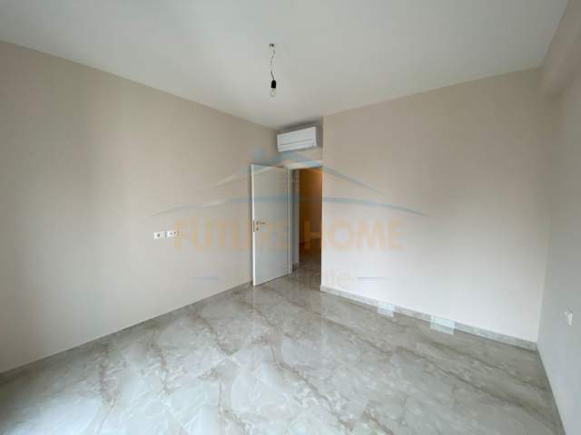 Tirane, jepet me qera apartament 2+1 Kati 5, 86 m² 650 Euro (rruga kongresi lushnjes)