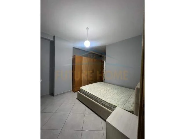 Tirane, jepet me qera apartament 2+1 Kati 6, 450 Euro (Unaza e Re)