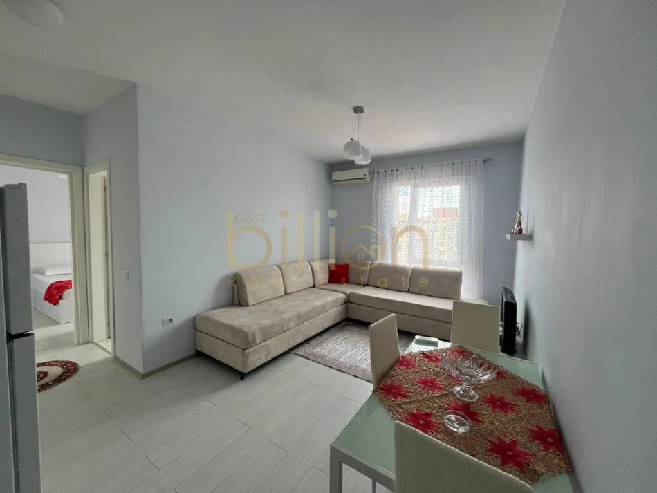 Tirane, jepet me qera apartament 1+1 Kati 6, 660 m² 700 € (Laprakë, Tirana, Albania)