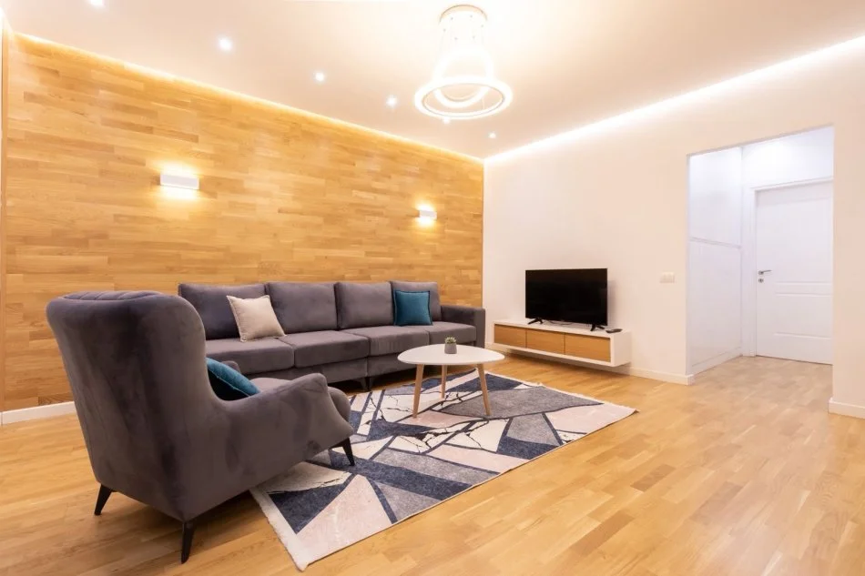 Tirane, shes apartament 2+1+Ballkon Kati 2, 105 m² 260.000 € (Rrug Hysni Begolli)