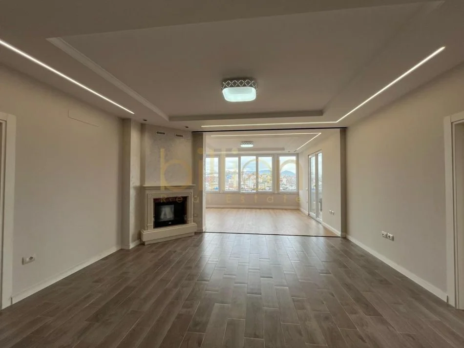 Tirane, shitet apartament 3+1 Kati 5, 164 m² 270.000 € (Xhamlliku, Tirana, Albania)