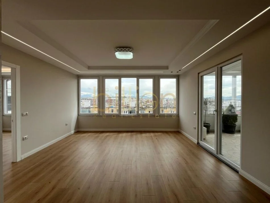 Tirane, shitet apartament 3+1 Kati 5, 164 m² 270.000 € (Xhamlliku, Tirana, Albania)