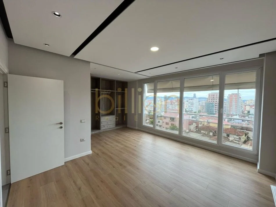 Tirane, shitet apartament 3+1 Kati 5, 164 m² 270.000 € (Xhamlliku, Tirana, Albania)