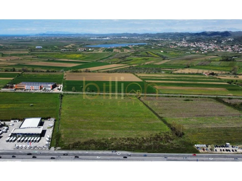 Durres, shitet toke , 45.400 m² (Maminas, Durrës, Albania)