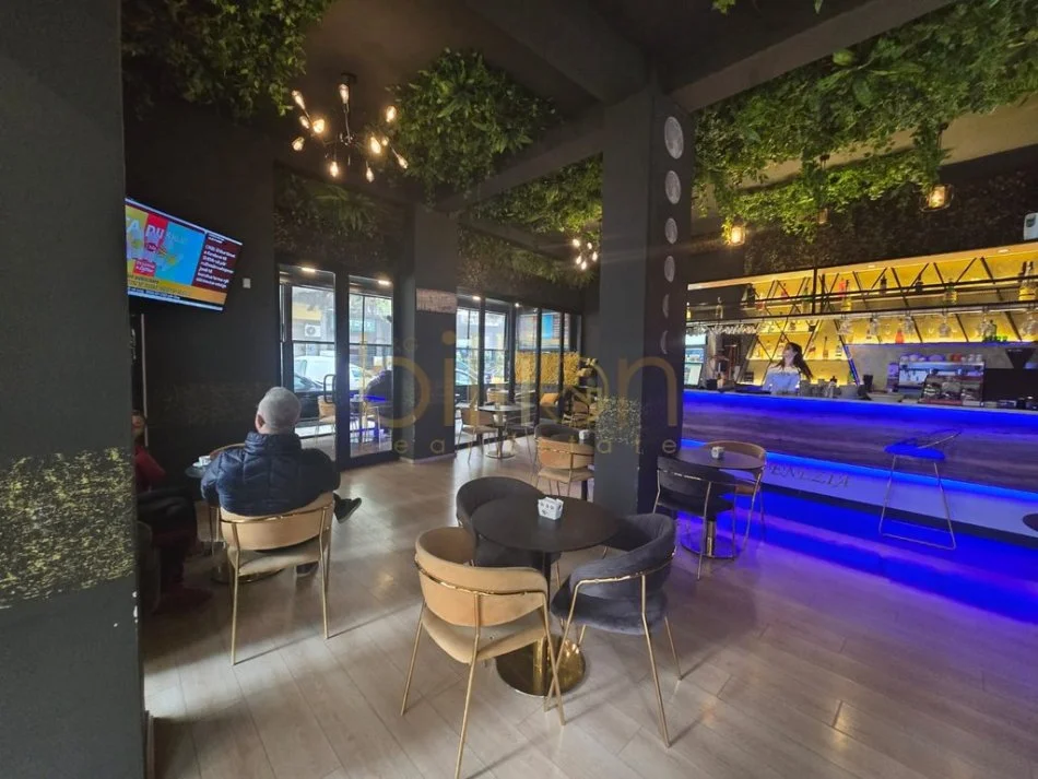 Tirane, shitet ambjent biznesi Kati 0, 73 m² 340.000 € (Yzberisht, Tirana, Albania)