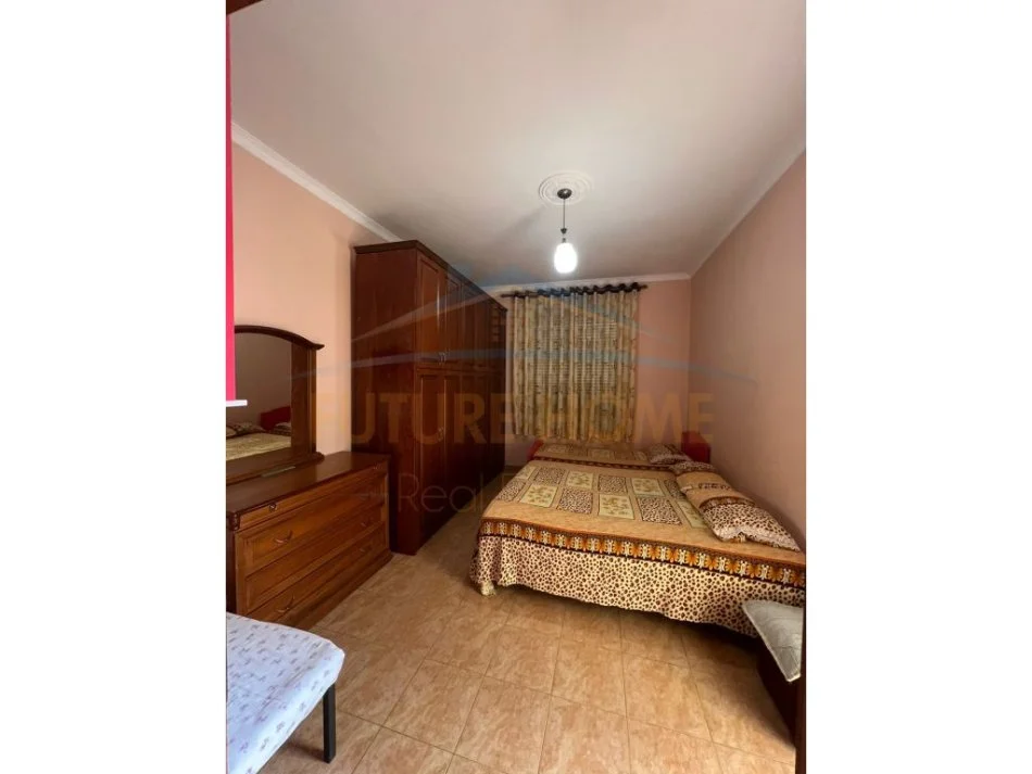 Durres, jepet me qera apartament 1+1 Kati 1, 60 m² 350 € (Plazh, Hekurudha)