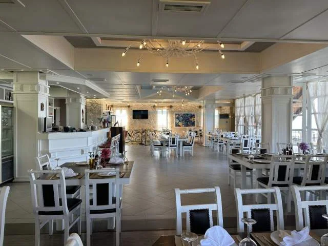 Tirane, shes hotel Kati 0, 2.000 m² 3.000.000 Euro (DAJT)