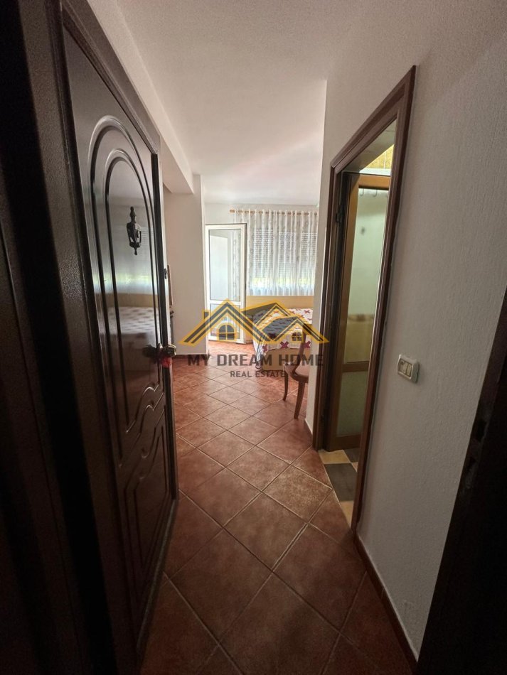 Durres, jepet me qera garsonier 1+1 Kati 4, 40 m² 280 € (PLAZH HEKURUDHA)