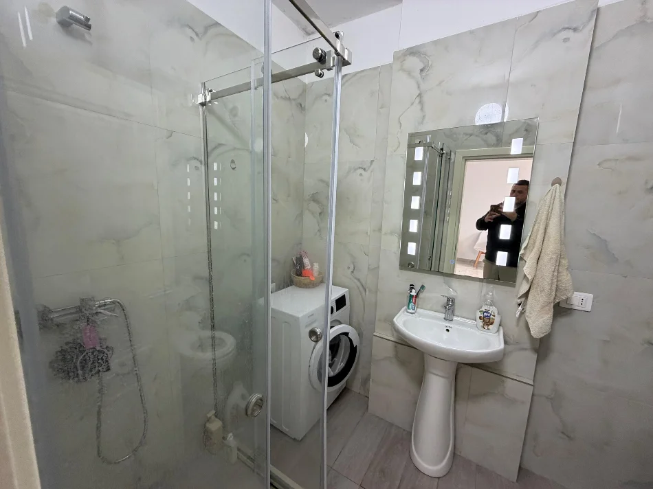 Durres, shitet apartament 1+1 Kati 6, 50 m² 99.000 € 