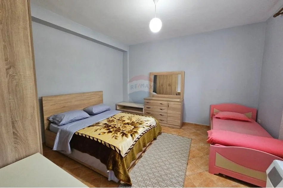 Tirane, jepet me qera , 80 m² 400 € (Siri Kodra)