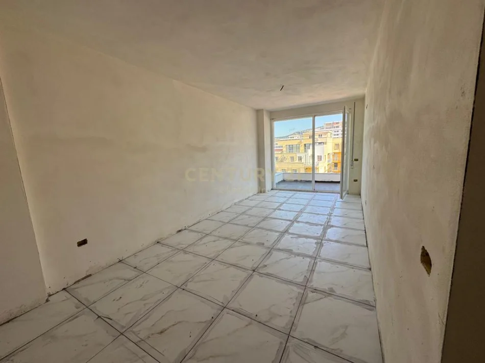 Tirane, shes apartament 1+1 Kati 7, 77 m² 123.200 € (Shengjin)