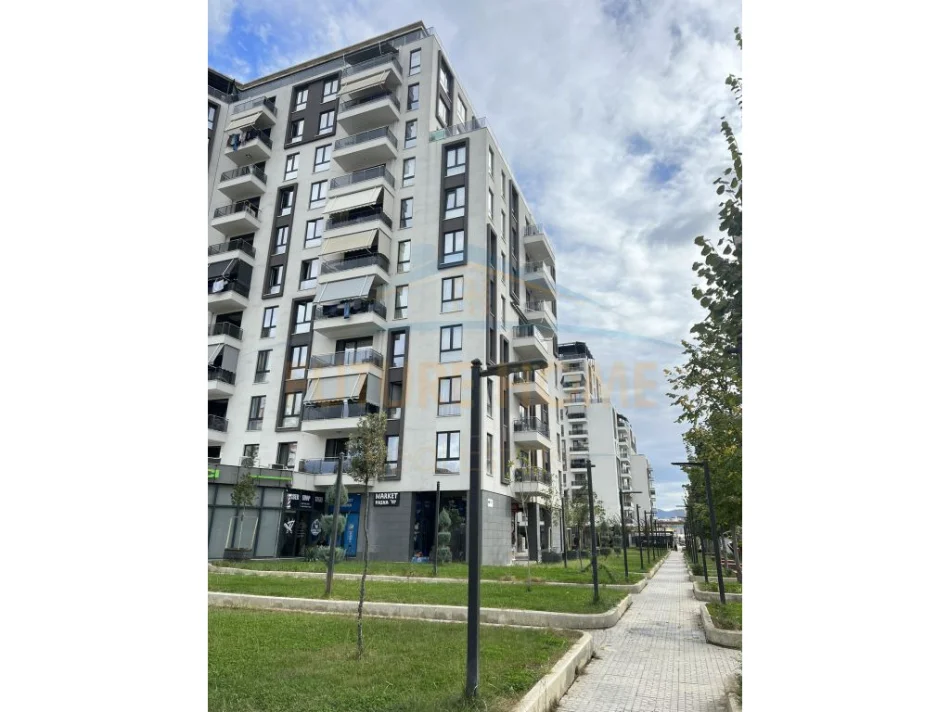 Tirane, shitet apartament 1+1+Aneks+Ballkon Kati 3, 77 m² 127.297 € (Fusha e Aviacionit)
