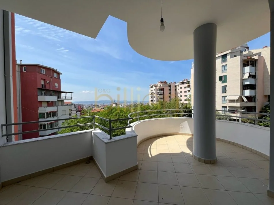 Tirane, shitet apartament 1+1 Kati 4, 64 m² 84.000 € (Fresku, Tirana, Albania)
