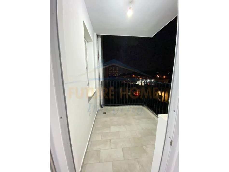 Tirane, jepet me qera apartament 1+1+Ballkon Kati 1, 85 m² 400 € (Sauk)
