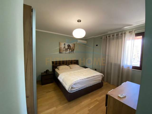 Tirane, jepet me qera apartament 2+1+BLK Kati 5, 145 m² 850 Euro (SELVIA)