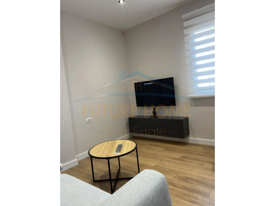 SHITET APARTAMENTI 1+1 TE PAZARI I RI