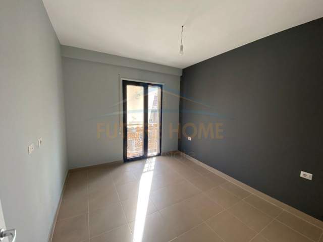 Tirane, jepet me qera apartament 1+1+BLK Kati 3, 63 m² 550 Euro (21 dhjetori)