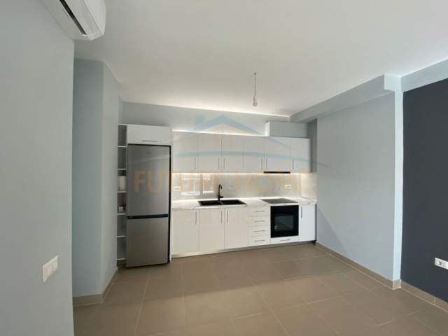 Tirane, jepet me qera apartament 1+1+BLK Kati 3, 63 m² 550 Euro (21 dhjetori)