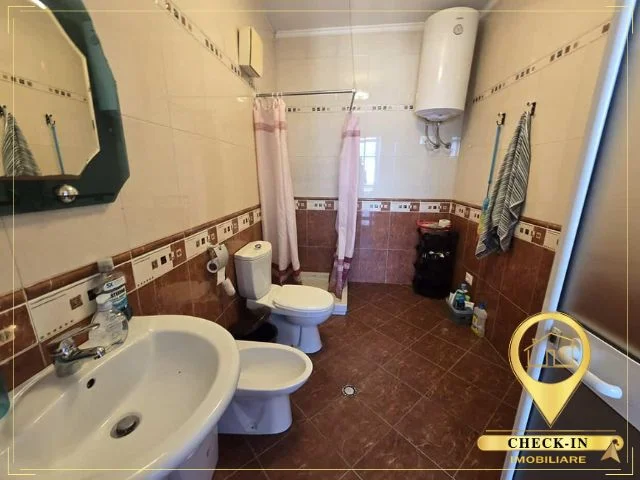 Tirane, jepet me qera apartament 2+1+Aneks+Ballkon Kati 9, 111 m² 680 € (Rruga e Barrikadave)