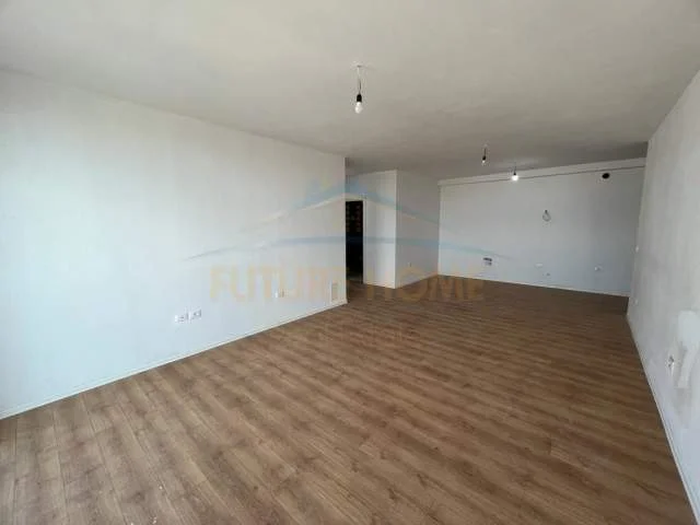 Tirane, shitet apartament 2+1 Kati 10, 117 m² 194.000 Euro (RRUGA E DIBRES)