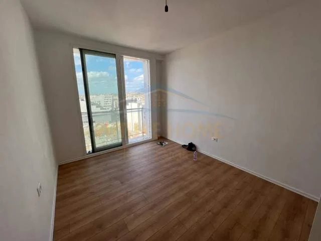 Tirane, shitet apartament 2+1 Kati 10, 117 m² 194.000 Euro (RRUGA E DIBRES)