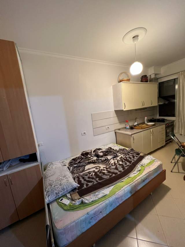 Tirane, jepet me qera apartament Kati 2, 80 m² 350 Euro