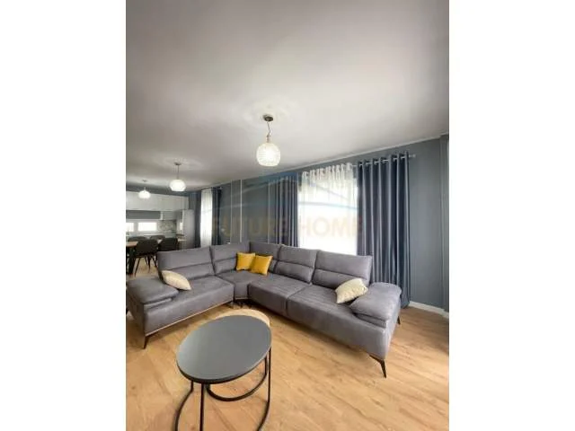 Tirane, jepet me qera apartament 2+1+BLK Kati 2, 135 m² 850 Euro (Kopshti Botanik)