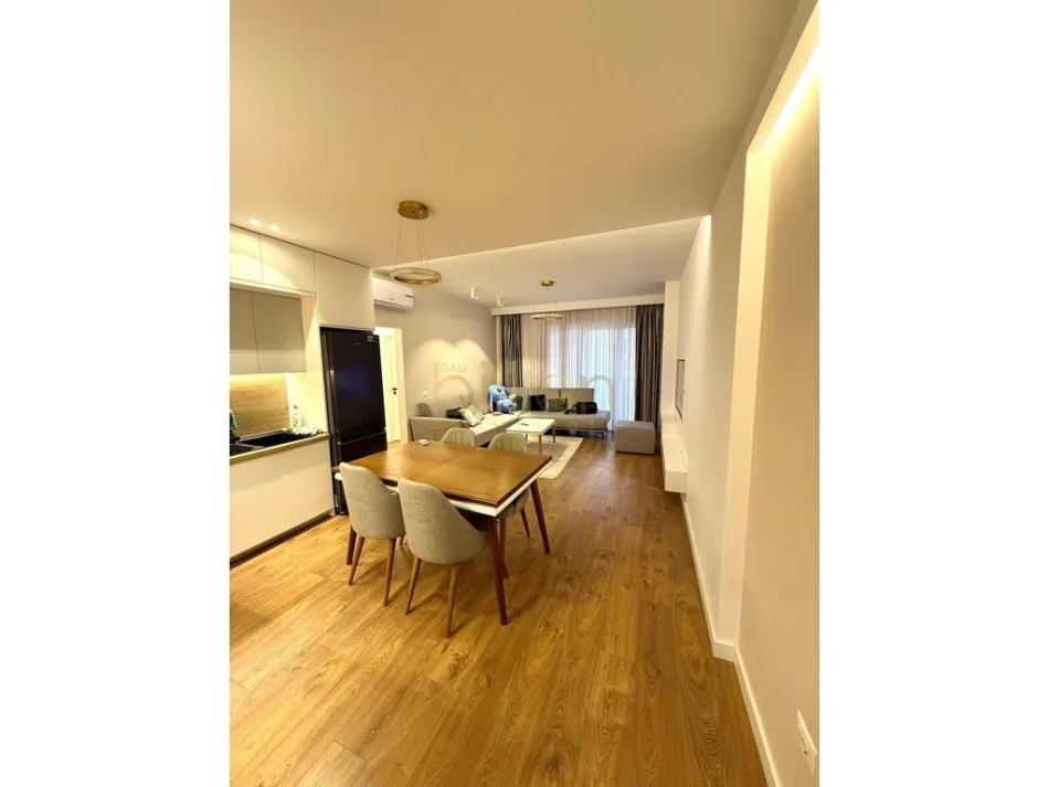 Tirane, jepet me qera apartament 2+1 Kati 4, 94 m² 1.000 € (Rruga Elbasanit, Tirana, Albania)