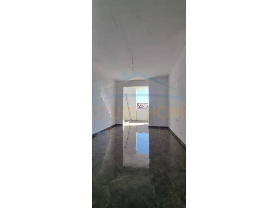 Durres, shitet apartament 3+1 Kati 4, 117 m² 98.000 € (Shkozet,Durres)