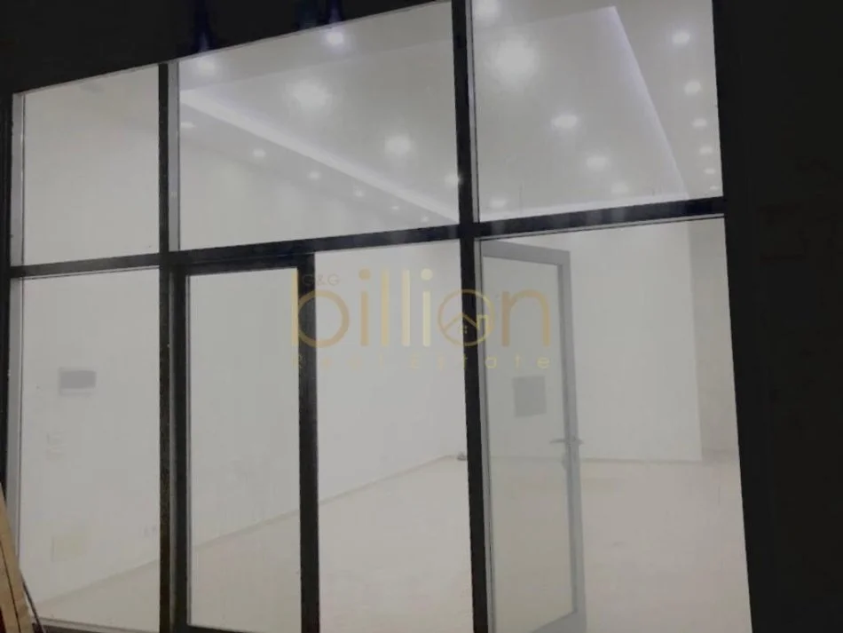 Tirane, shitet ambjent biznesi Kati 0, 36 m² 60.000 € (Yzberisht, Tirana, Albania)