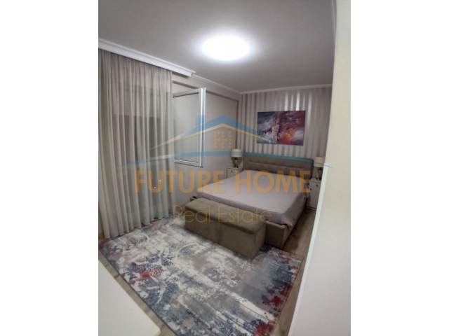 Tirane, jepet me qera apartament 2+1 Kati 7, 86 m² 700 Euro (21 DHJETORI)