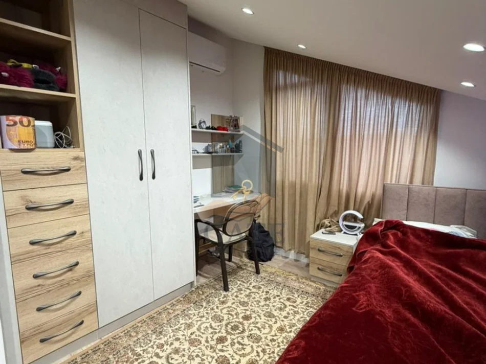 Durres, shitet Vile 2 Katshe Kati 2, 315.000 € (Plazh)