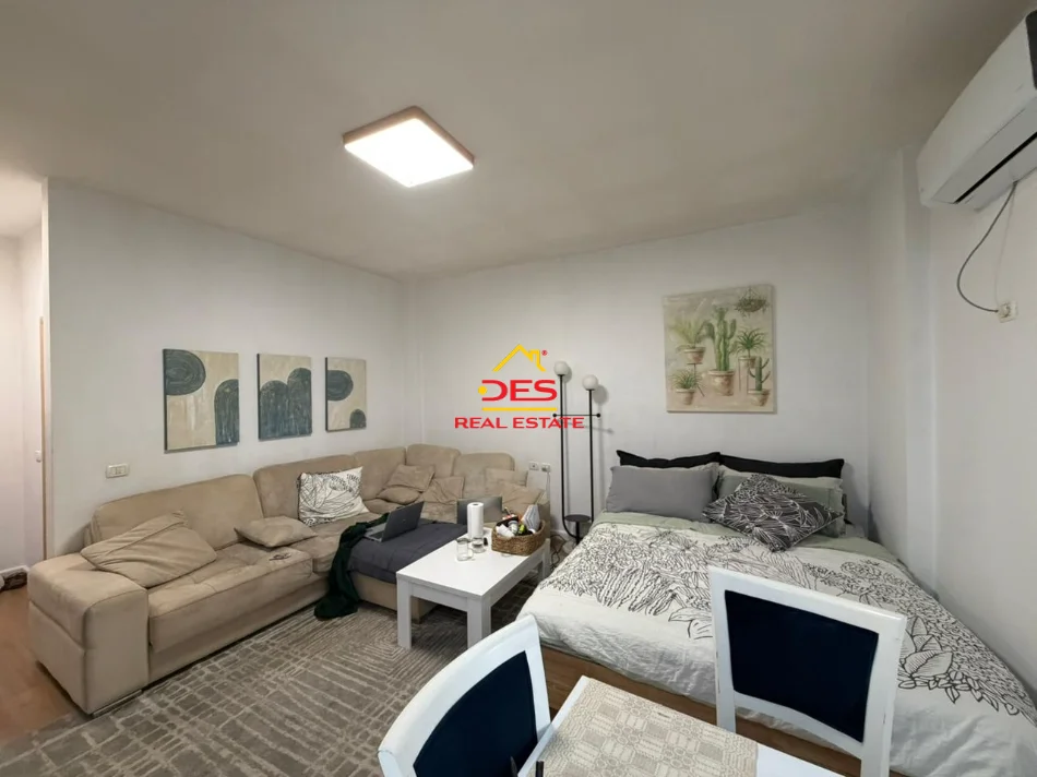 Vlore, shitet garsonier Kati 2, 50 m² 90.000 € (Rruga Aleksandër Moisiu)