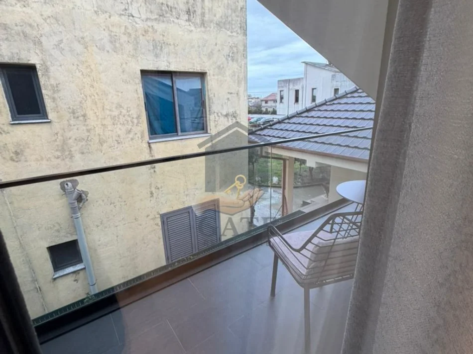 Durres, shitet Vile 2 Katshe Kati 2, 315.000 € (Plazh)