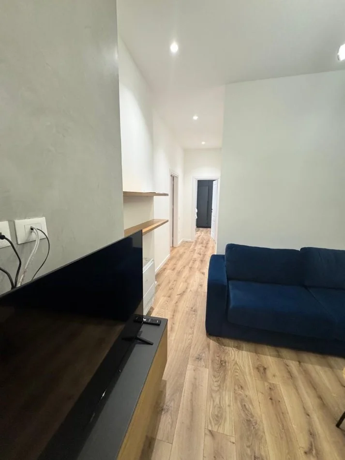 Tirane, jepet me qera shtepi 2+1+Ballkon Kati 1, 85 m² 700 € (Selit , Rruga Servet Libohova)