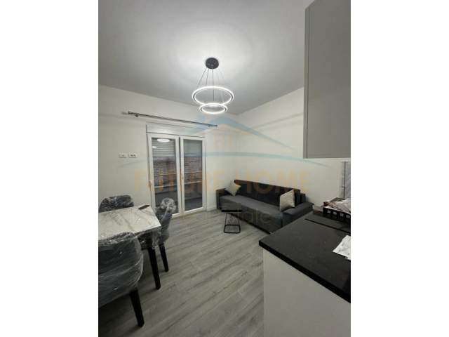 Tirane, jepet me qera apartament 1+1+BLK Kati 3, 67 m² 800 Euro (Rruga e Elbasanit)