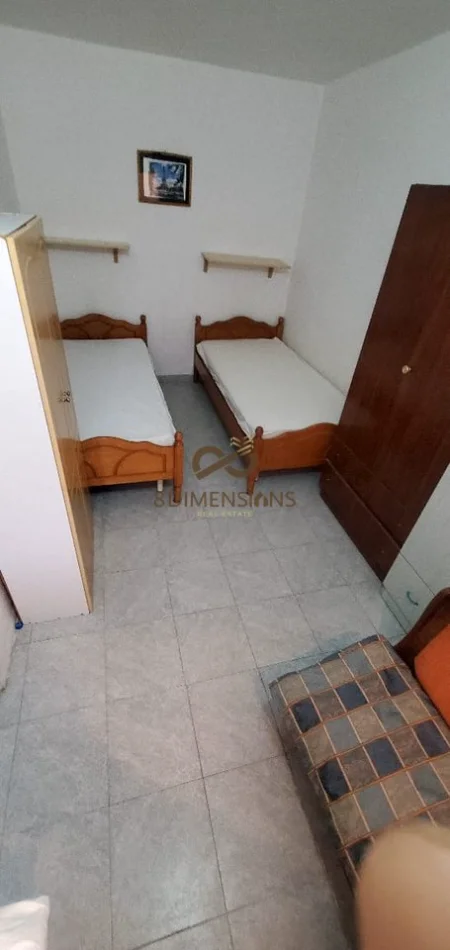 Tirane, jepet me qera apartament 1+1 Kati 3, 45 m² 350 € (selvia)
