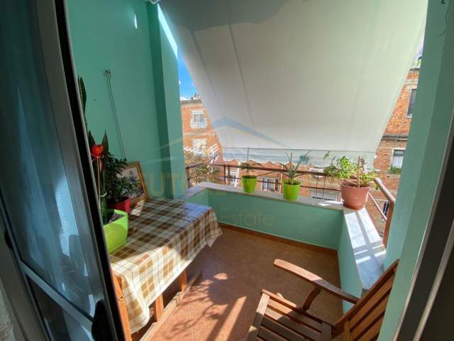 Tirane, jepet me qera apartament 1+1+BLK Kati 2, 60 m² 400 Euro (Rruga e Dibres)