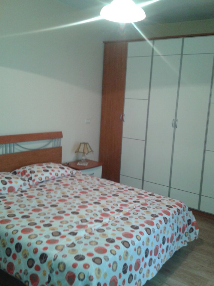 Tirane, jepet me qera apartament 2+1 Kati 7, (Donika Kastrioti)