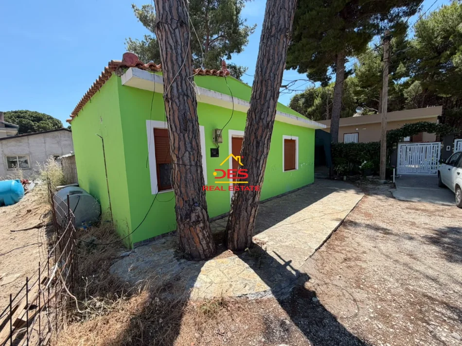 Vlore, shitet shtepi Kati 0, 49 m² 108.000 € (Rruga Sazani)