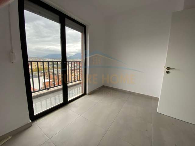 Tirane, shes apartament 2+1+BLK Kati 10, 90 m² 187.500 Euro (rruga e dibres prane viles gold)