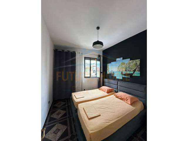 Tirane, jepet me qera apartament 3+1+BLK Kati 2, 120 m² 700 Euro (Rruga e Kavajes)