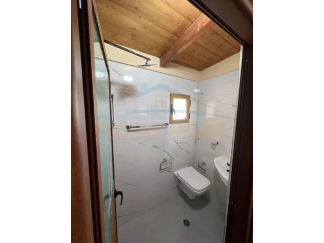 Tirane, jepet me qera apartament 1+1 Kati 11, 62 m² 550 Euro (Rruga Fortuzi)