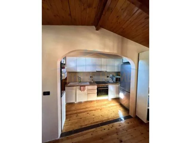 Tirane, jepet me qera apartament 1+1 Kati 11, 62 m² 550 Euro (Rruga Fortuzi)