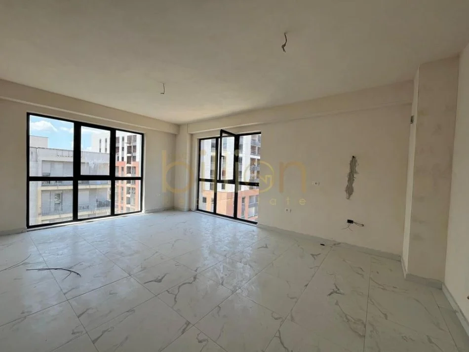 Tirane, jepet me qera apartament 2+1+Ballkon Kati 6, 85 m² 400 € (Astir)