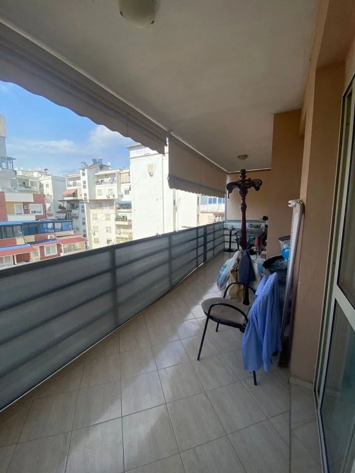 Tirane, jepet me qera apartament 1+1+Ballkon Kati 3, 70 m² 550 € (Selvia, Rruga e Dibres)