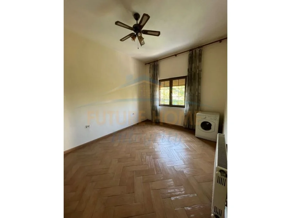 Tirane, jepet me qera apartament duplex Dublex Kati 3, 116 m² 1.000 € (BLLOK TIRANE)