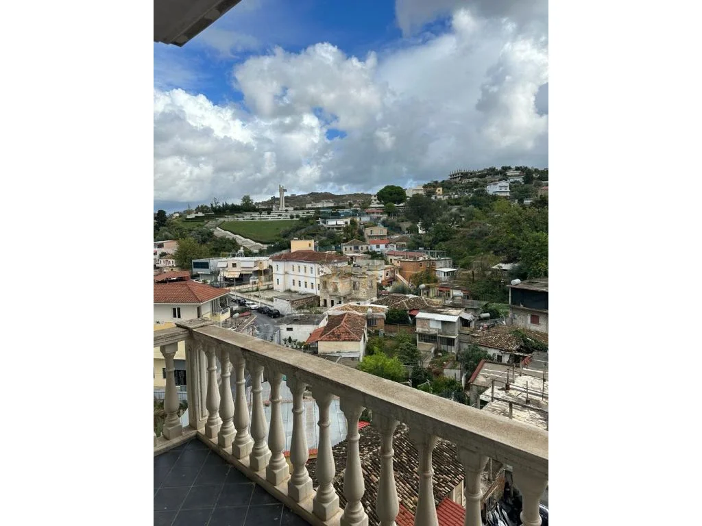 Vlore, shitet apartament 2+1 Kati 5, 128 m² 192.000 Euro (Bulevardi Ismail Qemali)